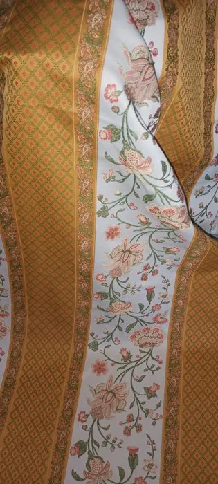 San Leucio prezioso tessuto damascato oro setificato italiano 500x140 cm con fiori ricamati - Elegant style - Textile - 500 cm - 140 cm