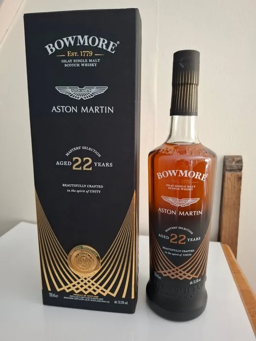Bowmore 22 years old Aston Martin Masters' Selection - Edition 2 - 700ml
