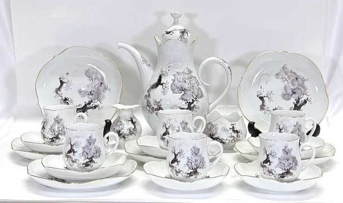 Meissen - Heinz Werner - Cup and saucer (22) - Großer Ausschnitt⁠ - Hard-paste porcelain - Almond Tree 22-Piece