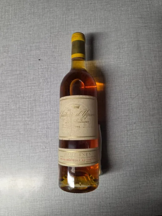 1985 Chateau d'Yquem - Sauternes 1er Cru Supérieur - 1 Bottle (0.75L)