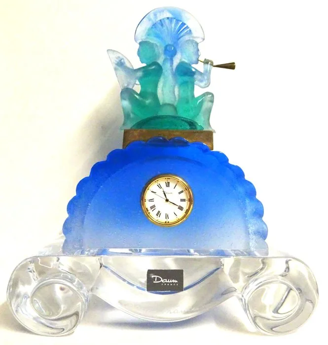 Daum - Sculpture, Tafelklok ''Aztec'' - 21 cm - Crystal, Pâte de verre (glass paste), Brass
