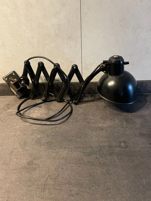 Gebr.Kaiser & Co. - Christian Dell - Lamp - Model 6718 - Metal, Steel - Original Kaiser Idell