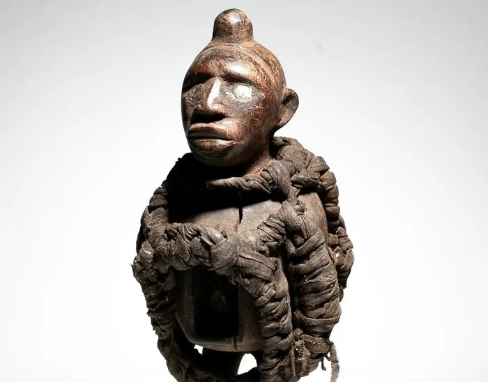 Bakongo - Nkisi power figure - Bakongo - DR Congo