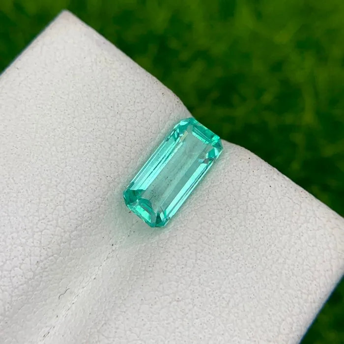 1 pcs Green Emerald - 1.20 ct - International Colored Gemstone Association (ICA GemLab)