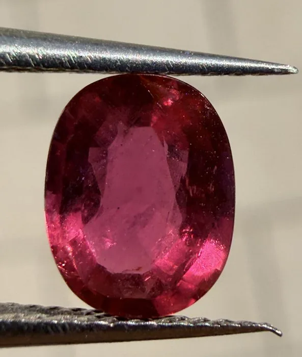 Red Ruby - 1.20 ct - Antwerp Laboratory for Gemstone Testing (ALGT) - No Treatment