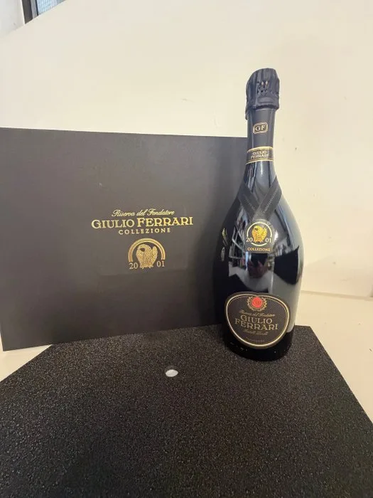 2001 Giulio Ferrari, Riserva del Fondatore Giulio Ferrari Collezione - Trentino Alto Adige Extra Brut, Riserva - 1 Bottle (0.75L)