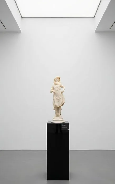 Eugenio Battiglia (19° secolo) - Statue, Statua raffigurante Colombina - 60 cm - Alabaster