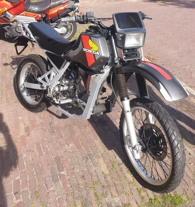 Honda - XLV 750 R - 750 cc - 1985