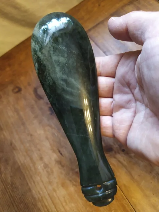 Greenstone - Greenstone Mere - Maori - New Zealand
