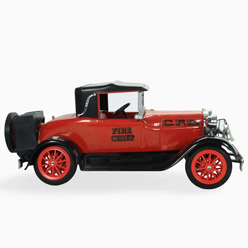 Jim Beam – 100 Month Old Fire Chief Car Decanter (1980s) (75cl, 40%)