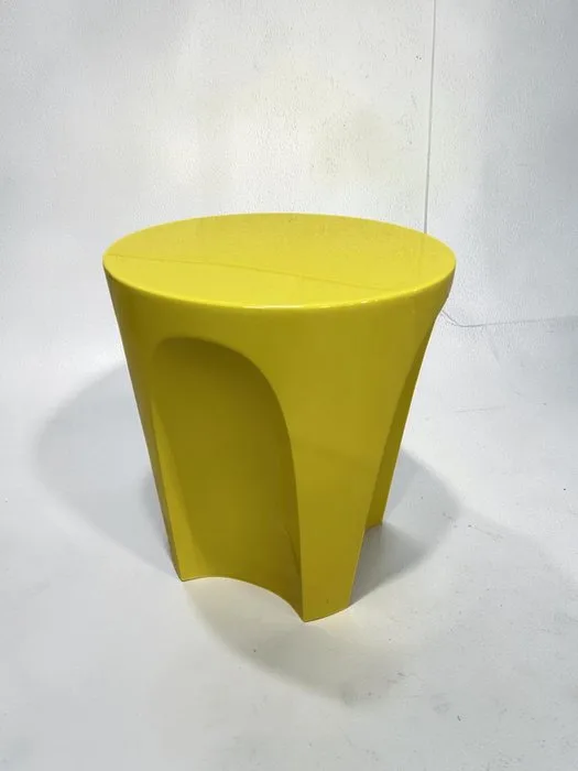 B&B Italia - Naoto Fukasawa - Side table - Colosseum - glossy varnished rigid polyurethane
