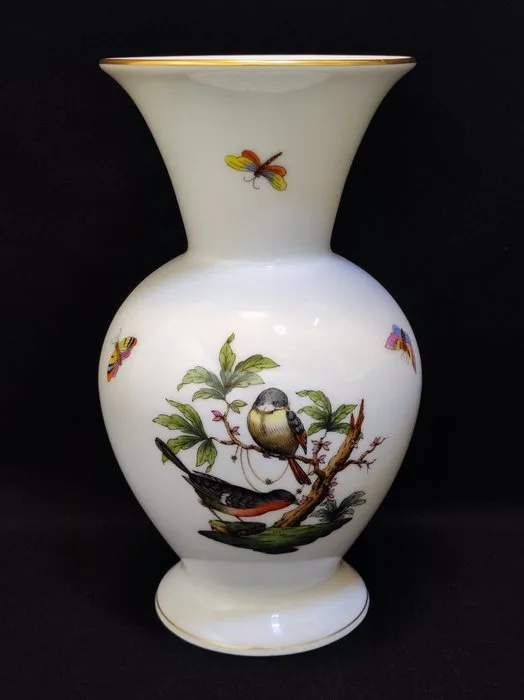 Herend - Vase - Baluster vase 7023/RO Rothschild with gold rim, height 20.5 cm - Porcelain