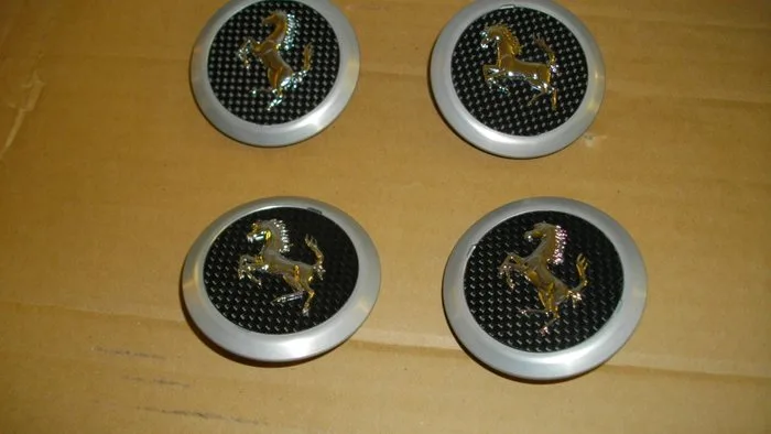Car part - Ferrari - n.4 HUBCAP wheels Coprimozzi ruota carbonio e alluminio FERRARI LAFERRARI 306689 - After 2000