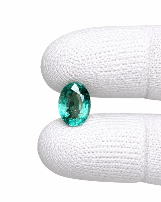 1 pcs Green Emerald - 1.76 ct - International Gemological Institute (IGI) - TOP QUALITY EMERALD