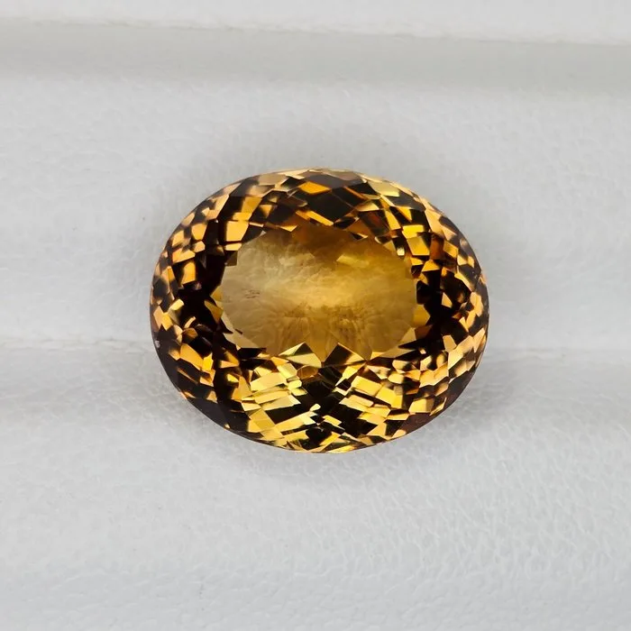 Topaz - 15.07 ct - Gemological Science International (GSI) - Unheted Gem