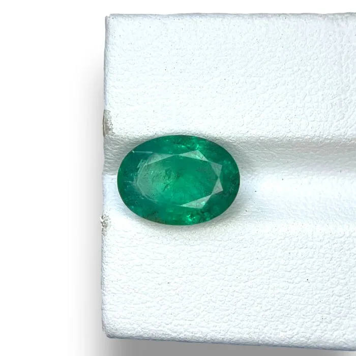1 pcs Green Emerald - 4.12 ct - International Gemological Institute (IGI) - ZAMBIA