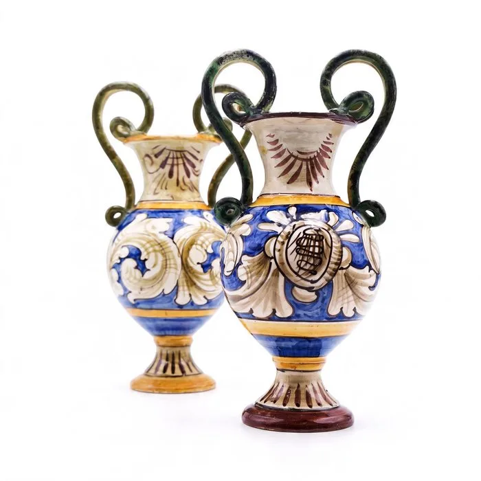 Attr. Manifattura Molaroni Pesaro - Vase (2) - Model Amphora with "Neorenaissance Style Decorations, Double Serpentiform Handles" – 1920s - Hand-painted Maiolica