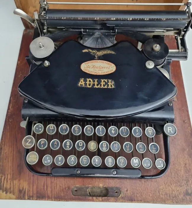 Adlerwerke. H. Kleyer AG - Adler Klein 1 - Typewriter - 1920-1930