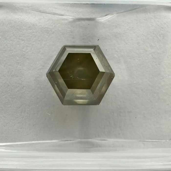 1 pcs Diamond (Natural coloured) - 2.89 ct - Fancy deep Grey, Greenish Yellow - VS2 - International Gemological Institute (IGI) - Hexagonal Shape