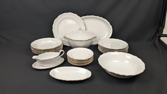 Seltmann Weiden - Table service (24) - FOR 6 PEOPLE - Gold, Porcelain - Marie Luise