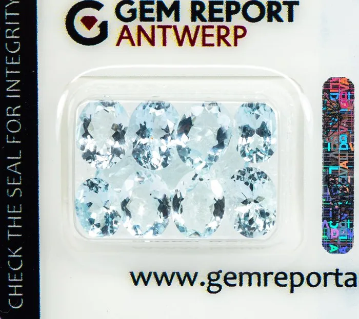 11 pcs Aquamarine - 9.68 ct - Gem Report Antwerp (GRA) - Light Blue