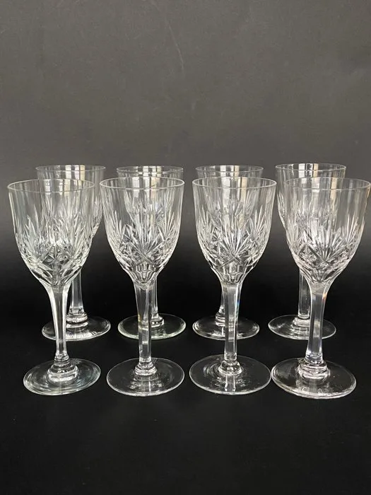 Baccarat - Drinking set - Superb set of 8 glasses - faceted crystal