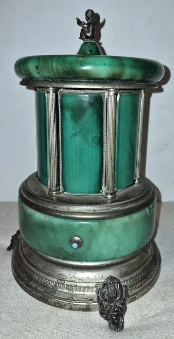 Reuge - Music box - Italy - 1950-1960 - Carillon green onyx wind