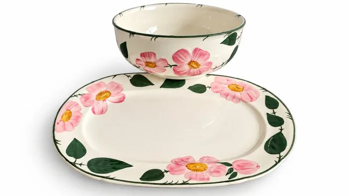 Villeroy & Boch - (2) Grands plats et Saladiers bols terrine - Table service (2) - Wildrose - Porcelain - Table service