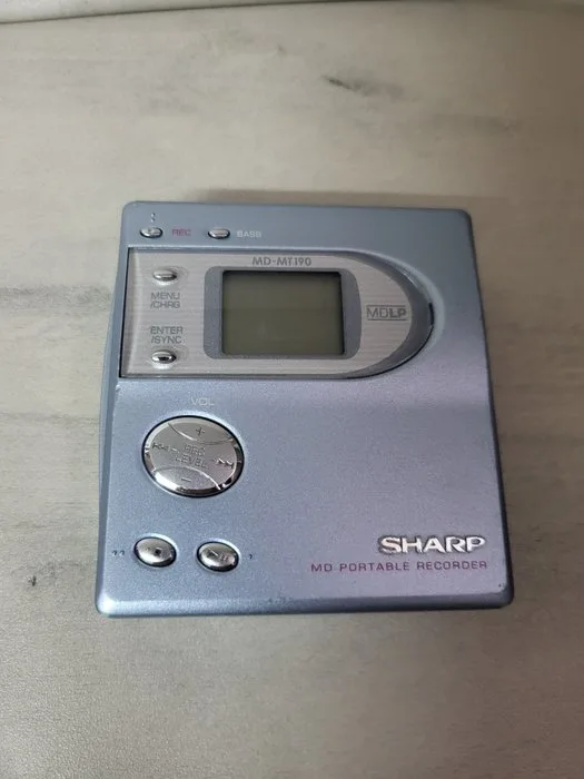 Sharp - MD-MT190 Portable minidisc player-recorder