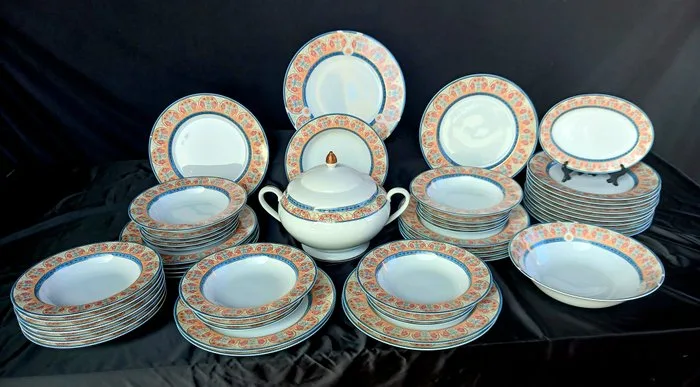 Suiko - Table service for 12 (52) - Porcelain - Blue and peach floral