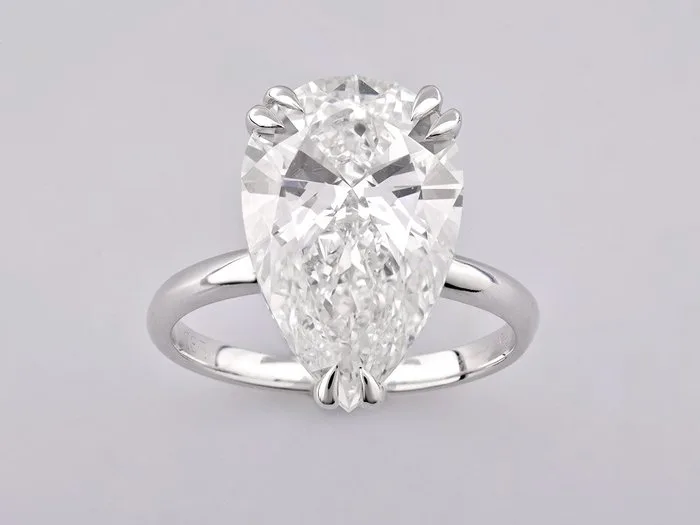 Ring - 14 kt. White gold - 7.02ct. tw. Diamond (Lab-grown)