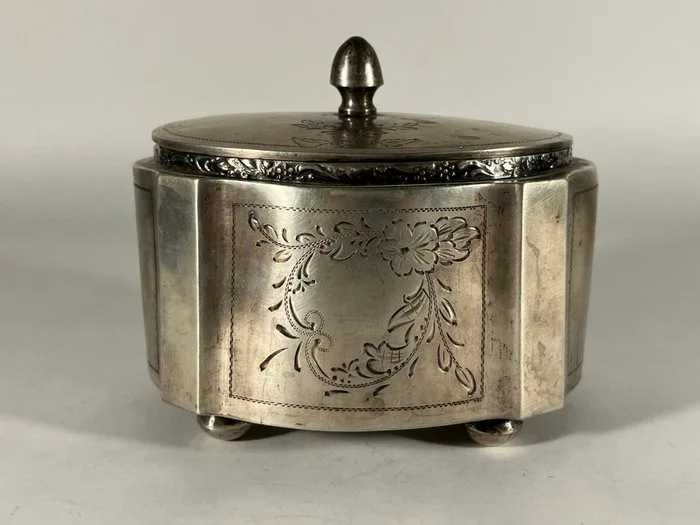 Jewellery box -.800 silver