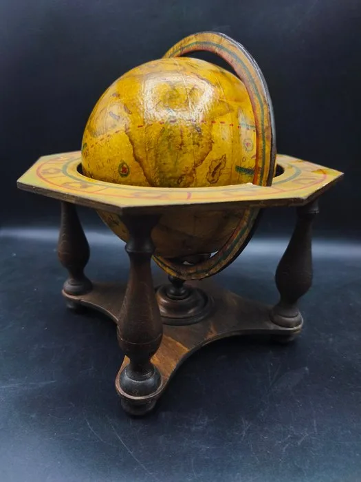 Terrestrial table globe - 1930-1940