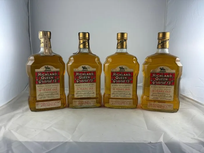 Higland Queenn 15 years old ''Grand 15'' - b. 1970s - 75cl - 4 bottles