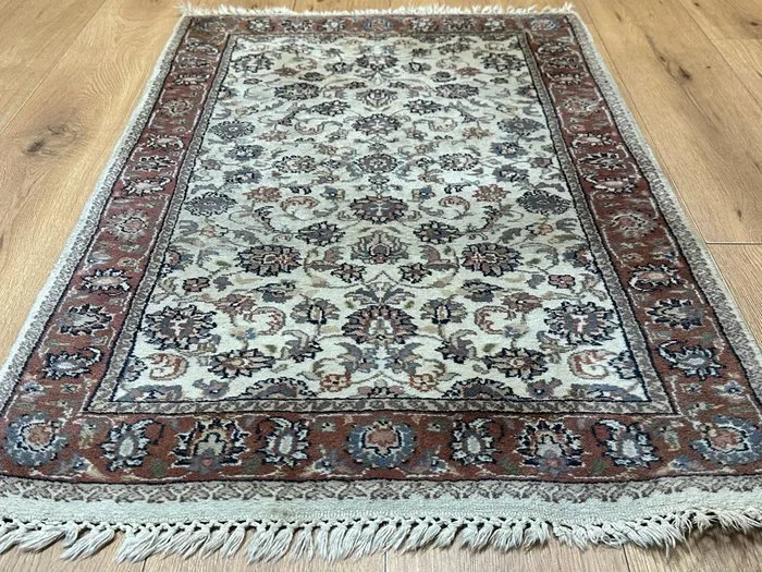 Fine hand-knotted Indo-Ghom rug – Elegant with an all-over floral pattern. - Carpet - 120 cm - 77 cm