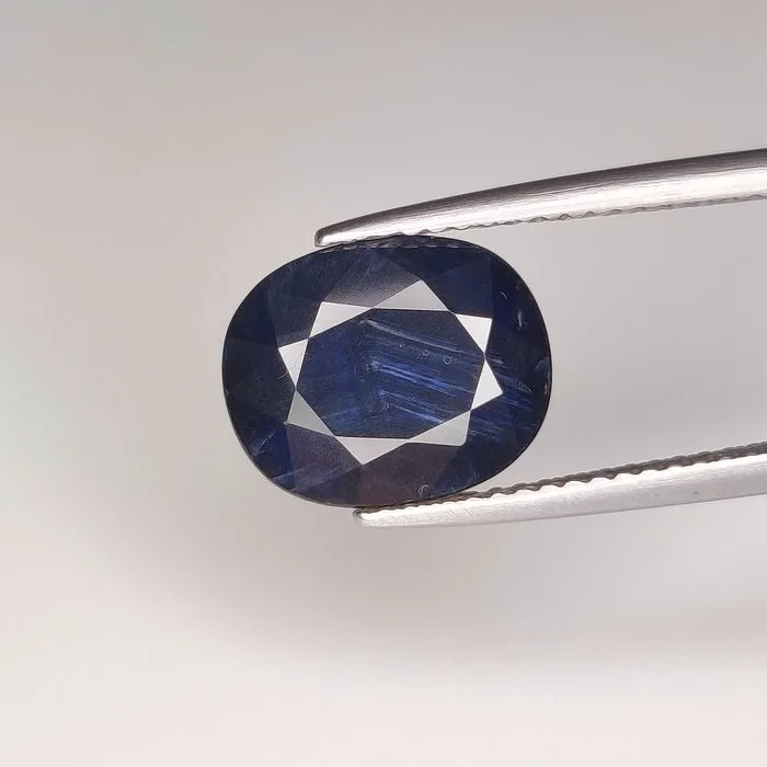 1 pcs Blue Sapphire - 4.11 ct - International Colored Gemstone Association (ICA GemLab) - AAA+ Color !