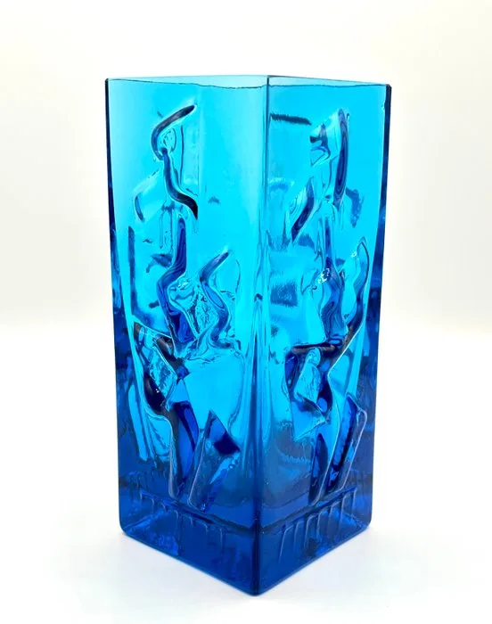 Smalandshyttan - Josef Schott - Vase - Nordic Brutalist Cube Vase - Blue Crystal - Josef Schott (1915-2009) for Smålandshyttan - Very - Crystal - Sweden, c. 1950-60
