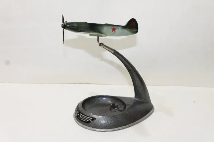Yakovlev - Ashtray - Yak-3 - Vintage Soviet ashtray Yakovlev Fighter Model of Russian aircraft Yak-3