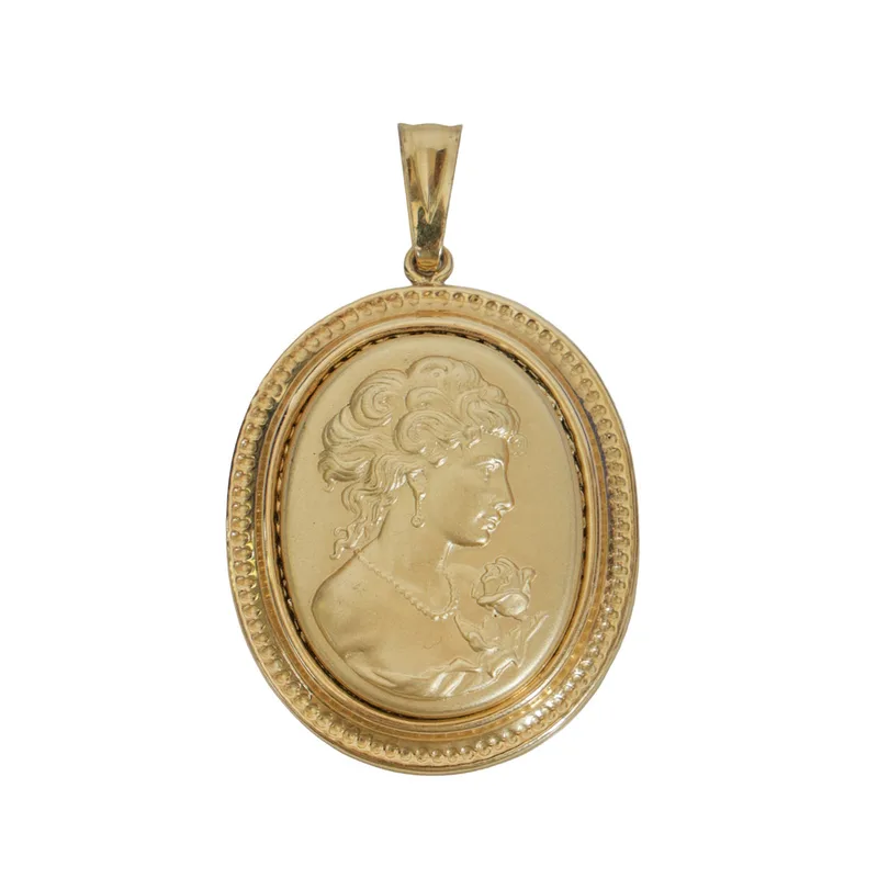 An 18 Carat Gold Pendant Depicting a Classical Lady