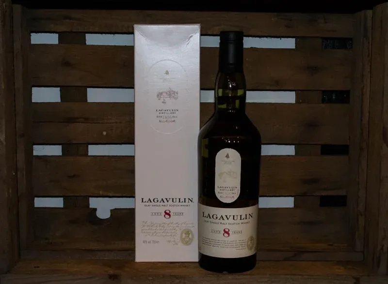 Lagavulin – 8 Year Old (70cl, 48%)