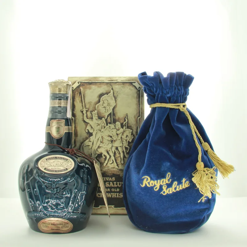 Chivas Royal Salute 21 Years Old Sapphire Decanter 1980s (70cl, 40%)