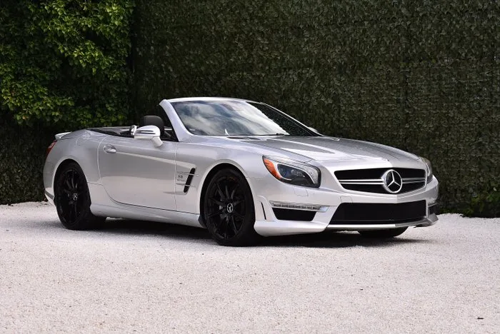Mercedes-Benz - SL63 AMG - Glass Sunroof - 2013