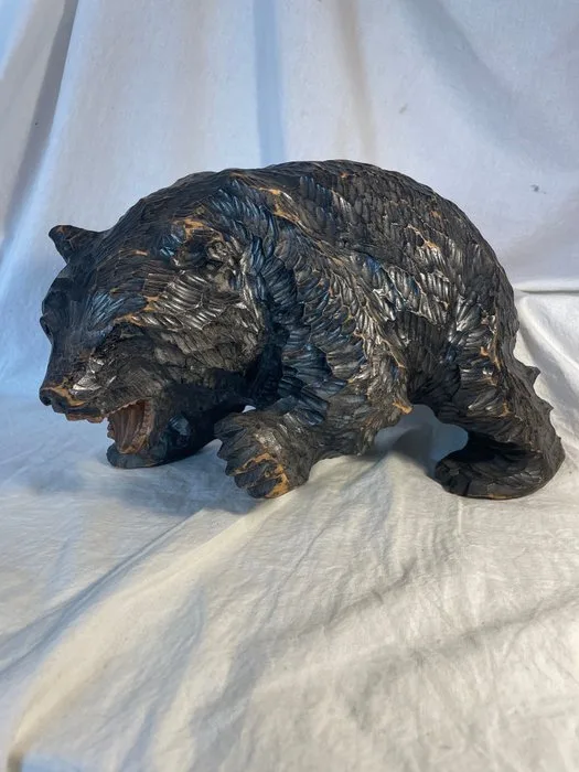 Splendide Ours Chassant 34x22 cm - Sculpture Hand-sculpted patinated wood. - Japan