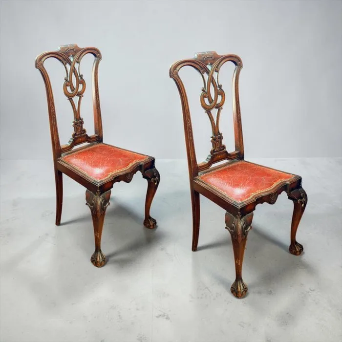 Thomas Chippendale - Chair (2) - Wood, Leather - Hand-carved
