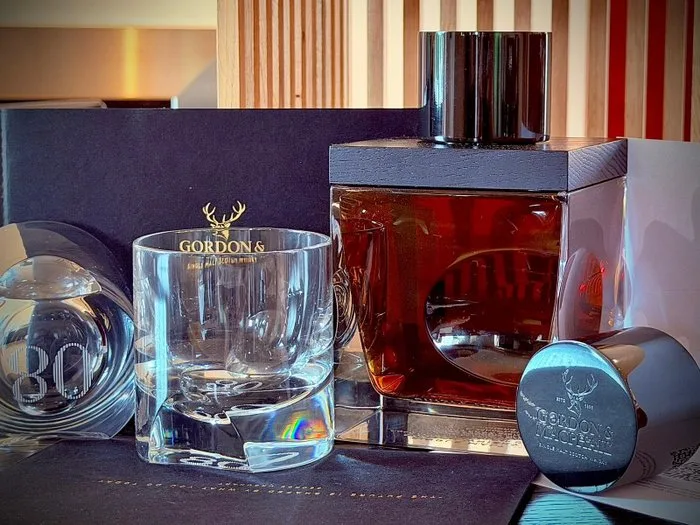 The Glenlivet 1940 80 years old - One of 250 - Gordon & MacPhail - 70cl