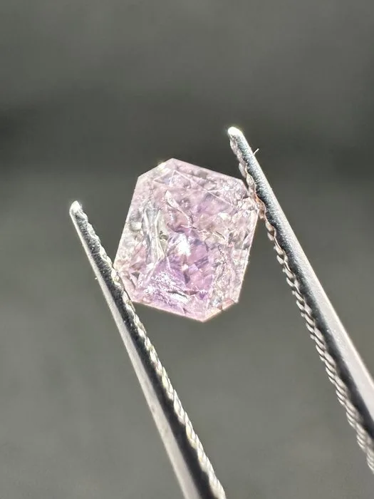 1 pcs Diamond (Natural coloured) - 0.53 ct - Rectangle - Fancy Purplish Pink - I2 - International Gemological Institute (IGI)