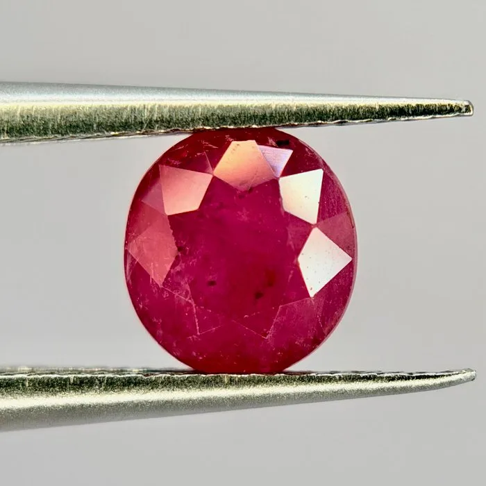 1 pcs Red, Purple Ruby - 1.99 ct - International Gemological Institute (IGI) - Natural ruby