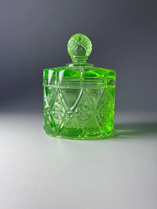 Verreries de Scailmont - Jar - Uranium glass - ART DECO - 1930s
