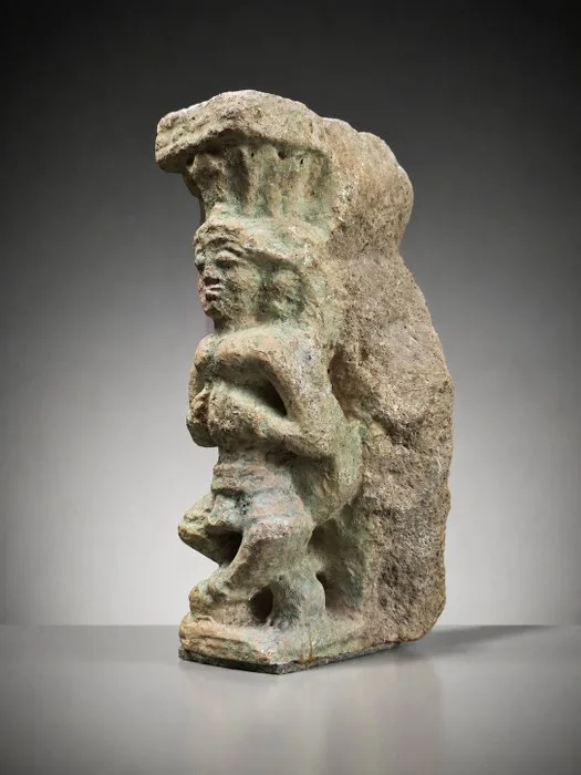 Sculpture, Joueur de cymbales - 16/17th c. - 27 cm - Stone