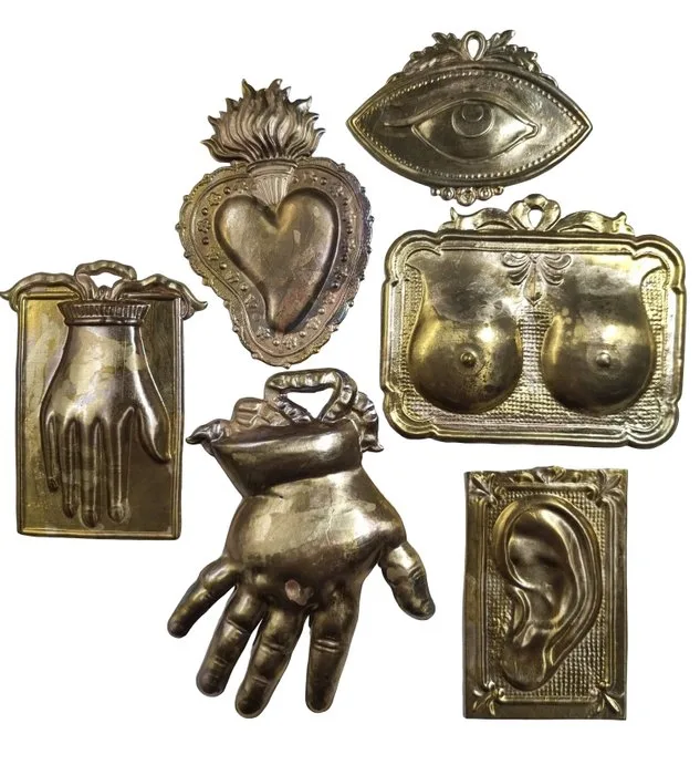 Italian design Ex voto (6) - Metal, Brass - the 20th century - Set of 6 ex-votos